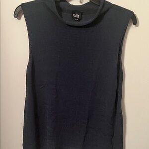Eileen Fisher sleeveless sweater top